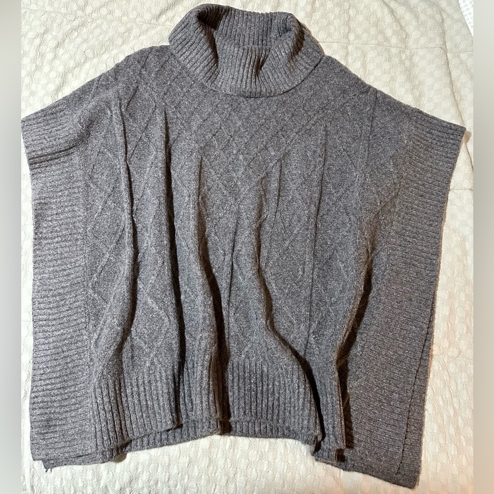 LOFT Turtleneck Sweater Vest